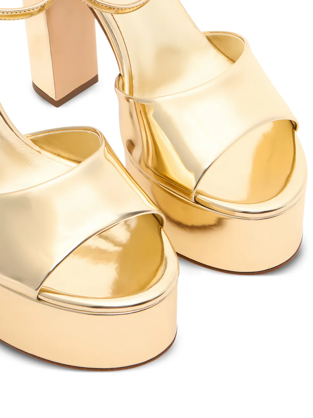 Casadei Patty sandalen met enkelbandjes en plateauzool Goud