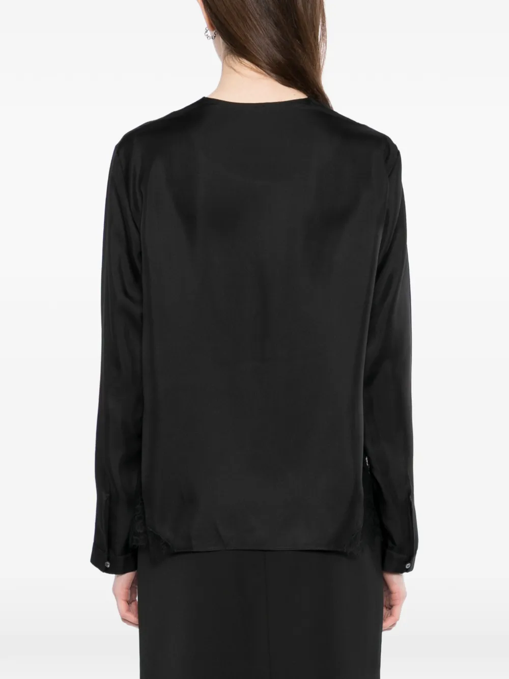 LESS Zijden blouse met V-hals Zwart