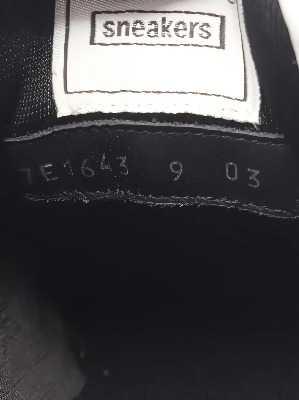 2020s Match Leather Sneakers