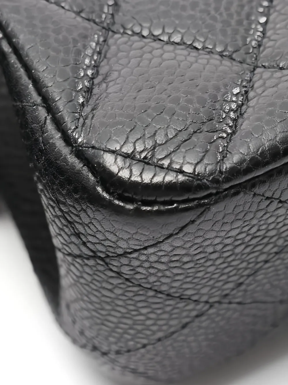 2010-2011 Matelasse Flap Chain-Strap Shoulder Bag