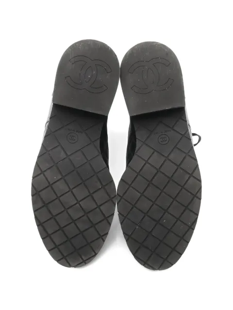 CHANEL Pre-Owned 1986-1988 quilted leather boots