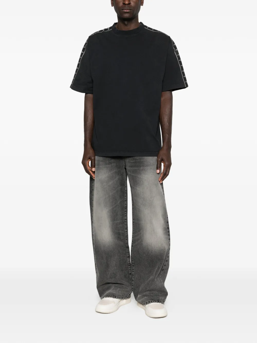 Balenciaga Medium-fit gestreept T-shirt Zwart