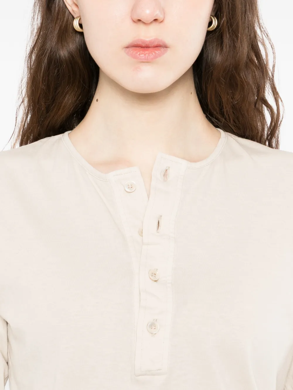 Maison Margiela ヘンリーネック Tシャツ | ニュートラル | FARFETCH JP