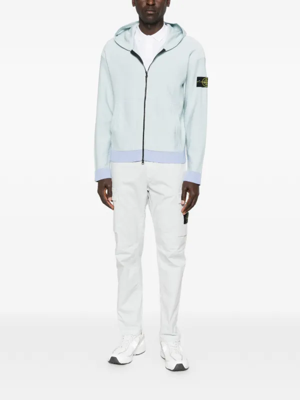 Stone Island ロゴパッチ カーゴパンツ | ブルー | FARFETCH JP