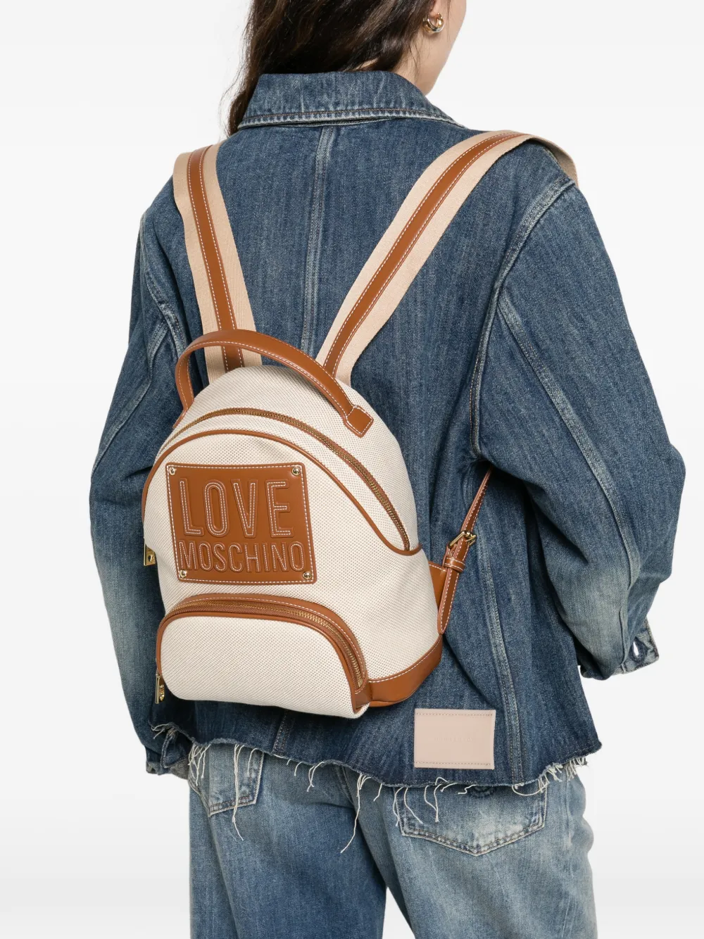  Love Moschino Embossed-logo Backpack - Neutrals 