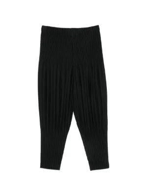 Homme Plissé Issey Miyake プリーツ テーパードパンツ | ブラック