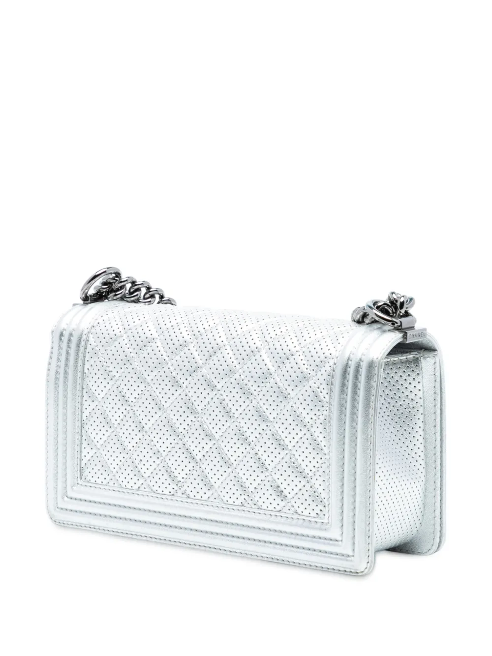  Chanel Pre-owned 2014 Old Medium Quilted Perforated Metallic Lambskin Boy Flap Crossbody Bag - Silver 