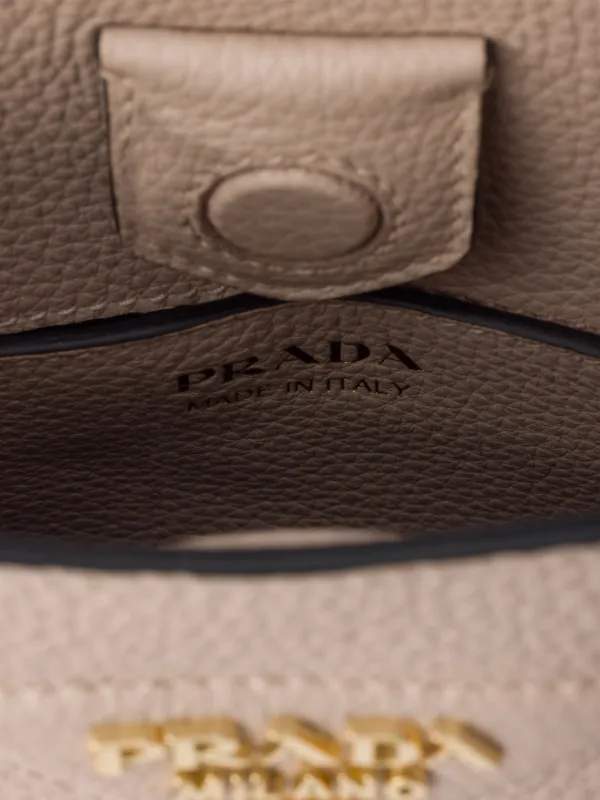 Prada レザー ショルダーバッグ | ニュートラル | FARFETCH JP