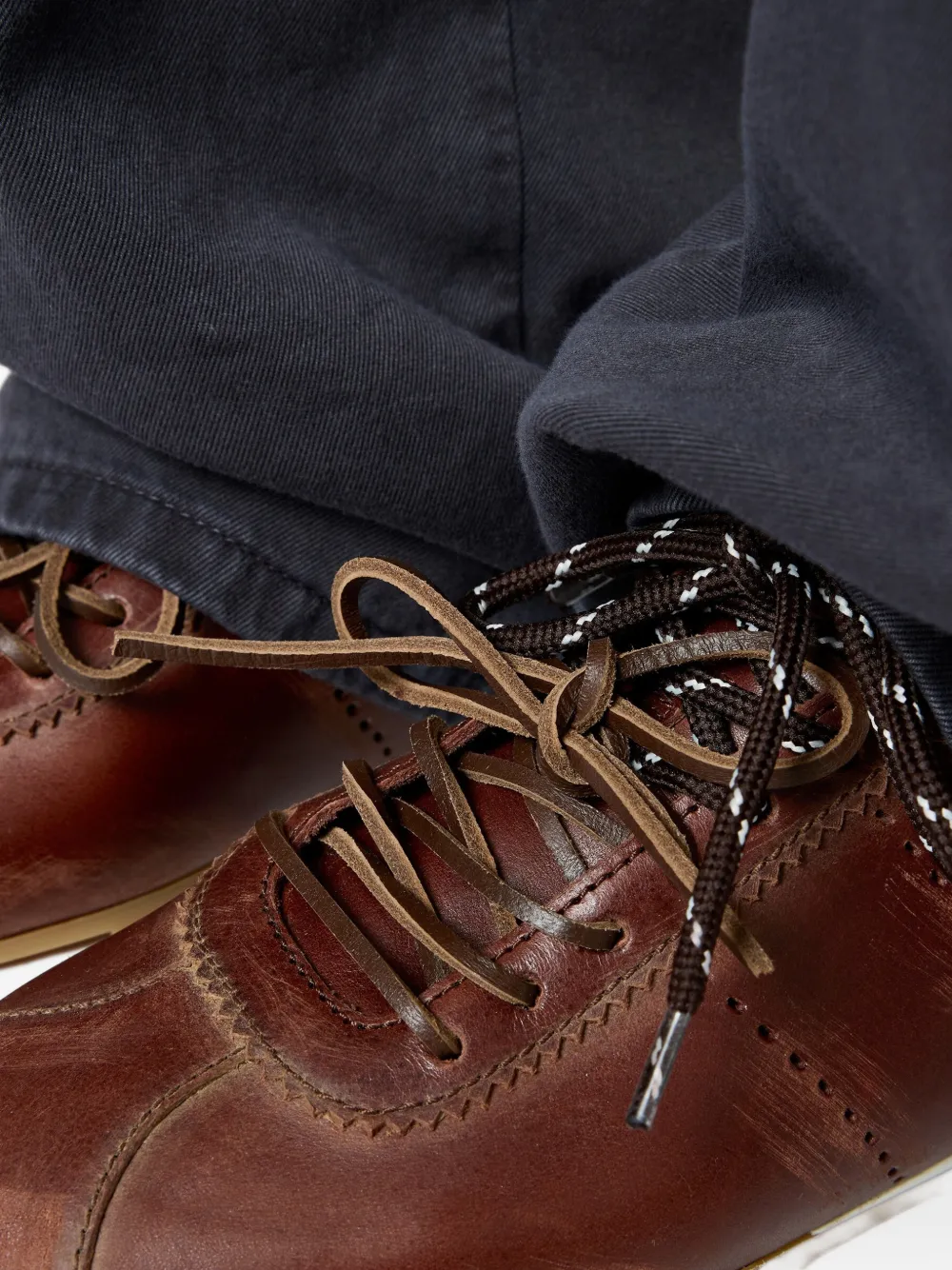 Miu Plume leather sneakers Bruin