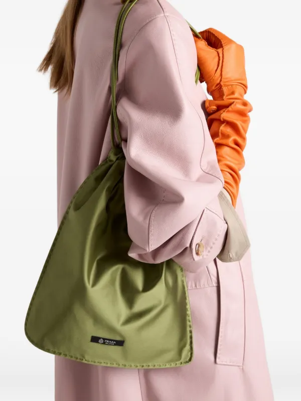 Prada Wish シルクポーチ | グリーン | FARFETCH JP