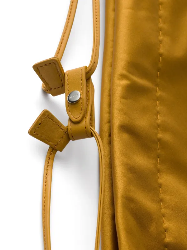 Prada Wish シルクポーチ | イエロー | FARFETCH JP