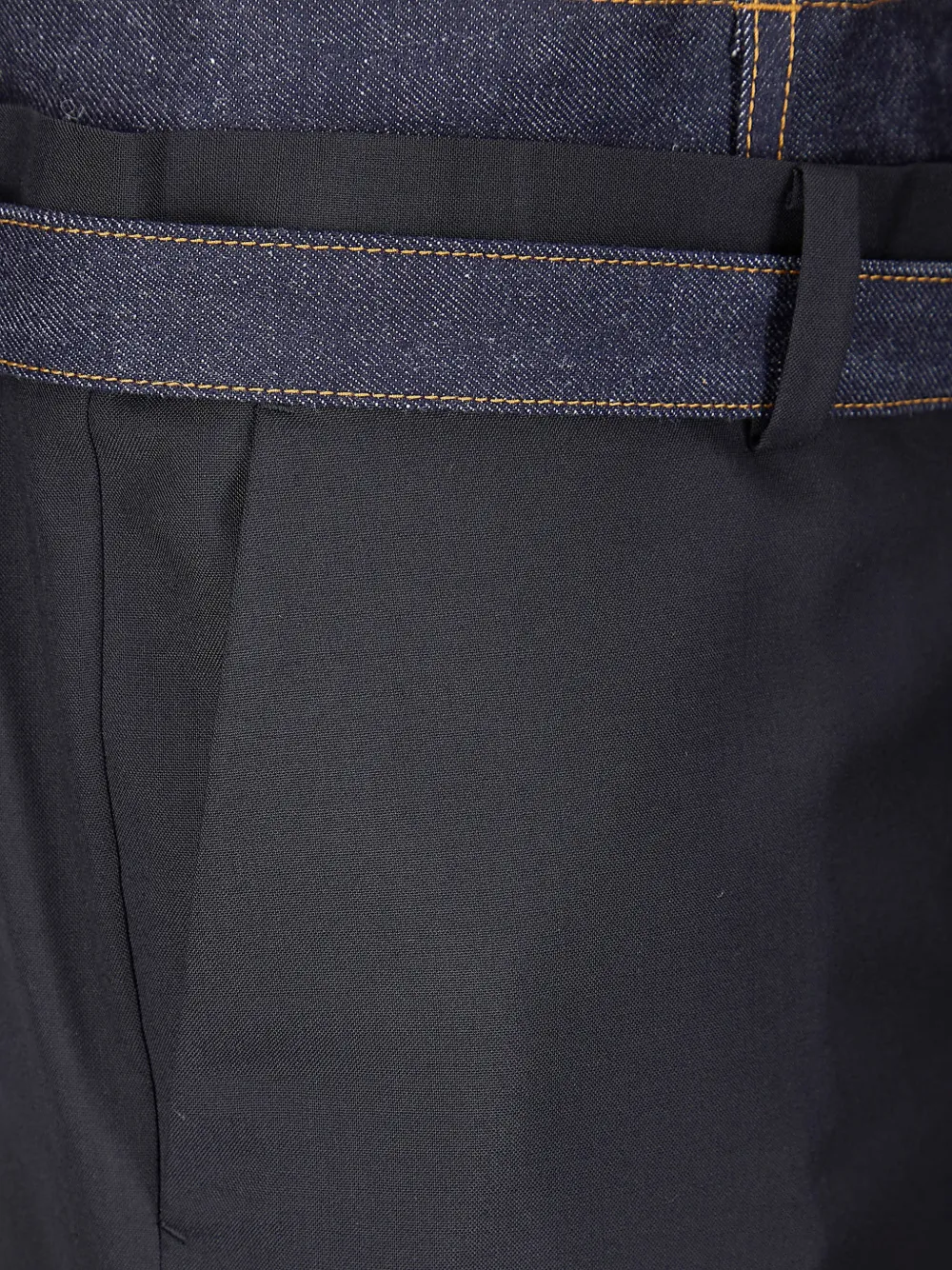 sacai Pantalon met denim afwerking Zwart