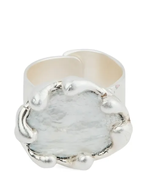 Poison Drop Lab pearl ring