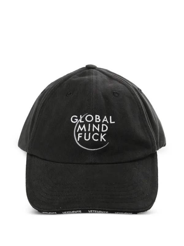 VETEMENTS ロゴ キャップ | ブラック | FARFETCH JP