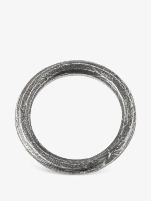 Cross textured ring