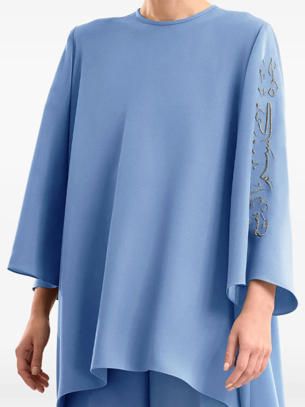 Gemy Maalouf calligraphy-embroidered asymmetric blouse Blauw