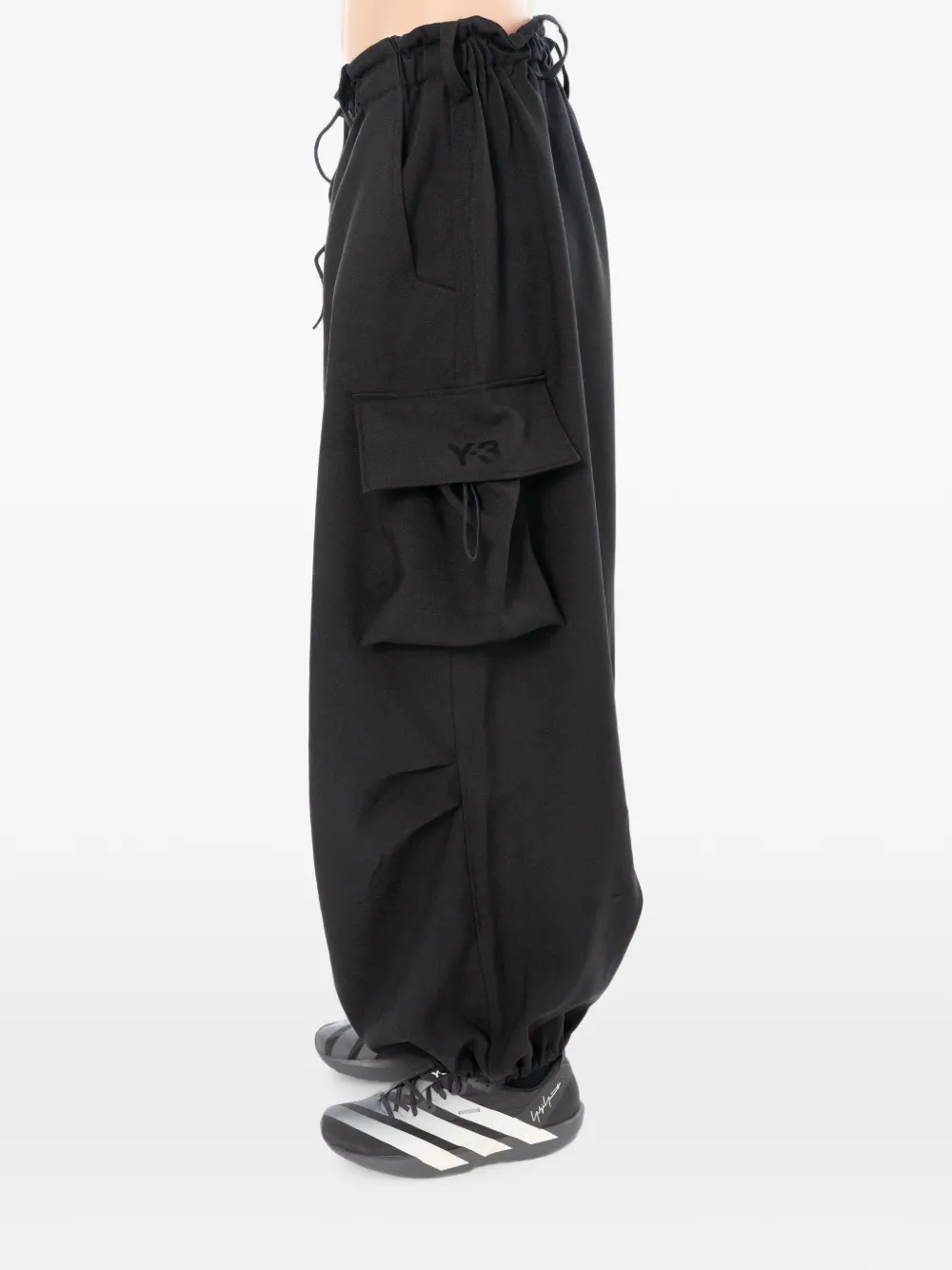 Y-3 Cargo broek met trekkoord en logoprint Zwart