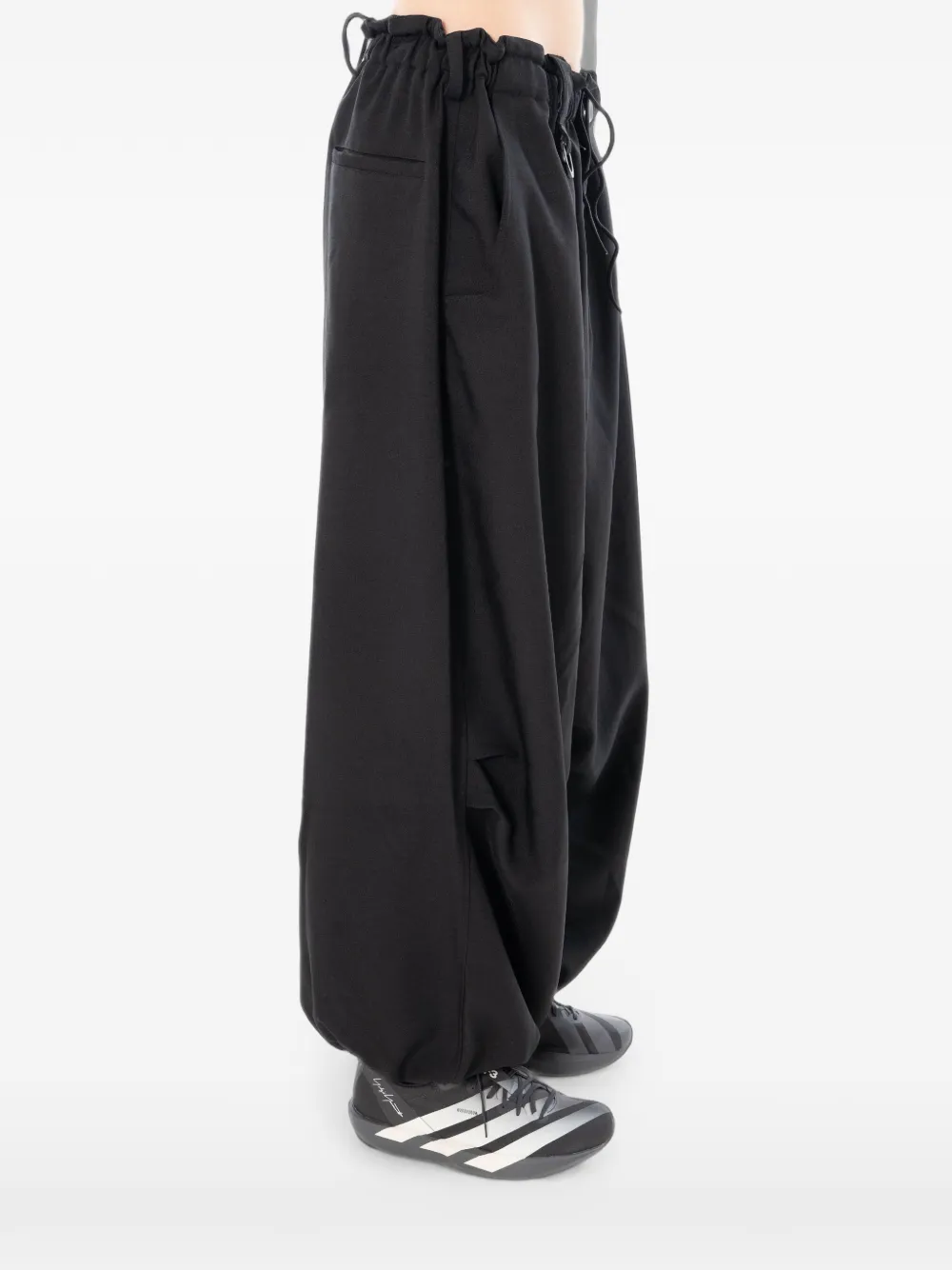 Y-3 Cargo broek met trekkoord en logoprint Zwart