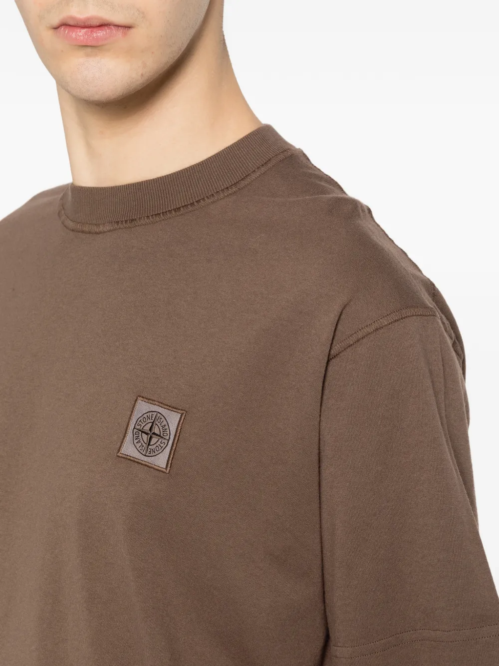 Stone Island T-shirt met logopatch Bruin