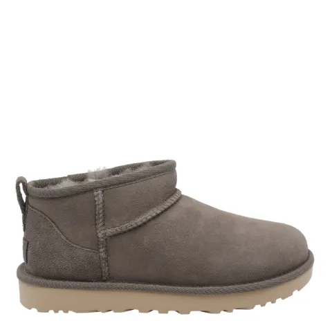 UGG Classic Ultra Mini boots