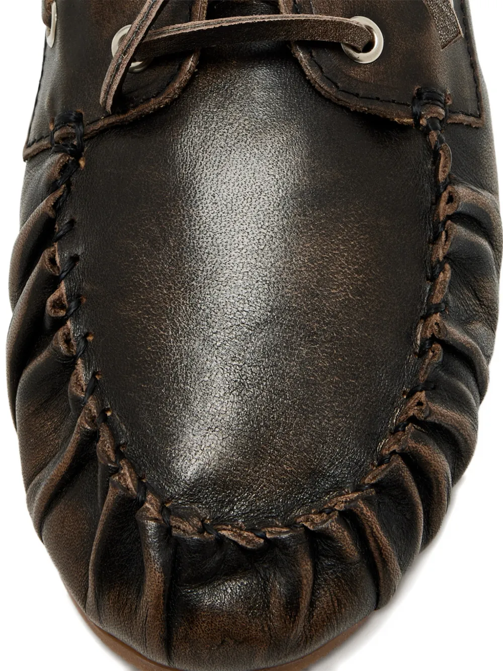 ALOHAS Geborstelde bruine loafers