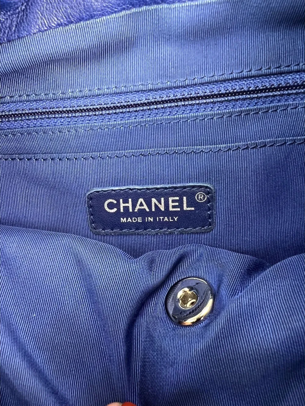 Quilted Chain Urban Spirit Backpack