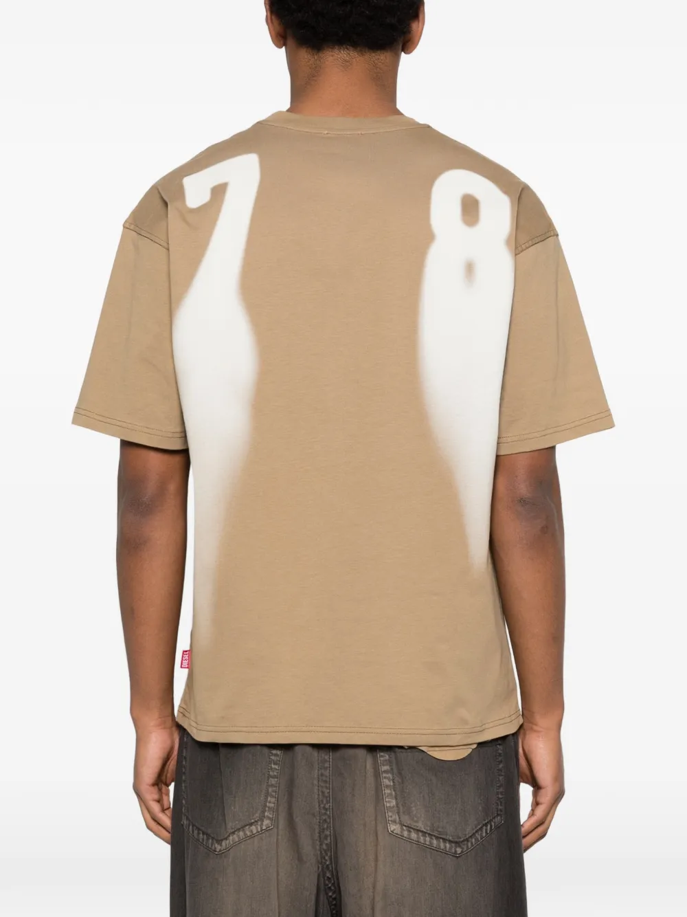 Diesel T-Adjust-V2 T-shirt met logodetail Beige