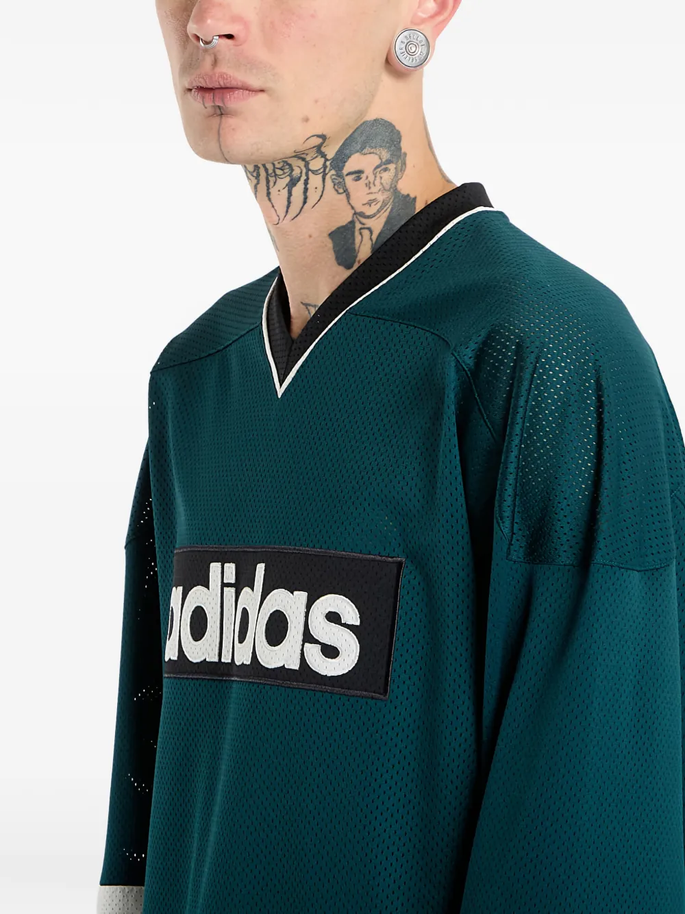 adidas Gestreept T-shirt met V-hals Groen