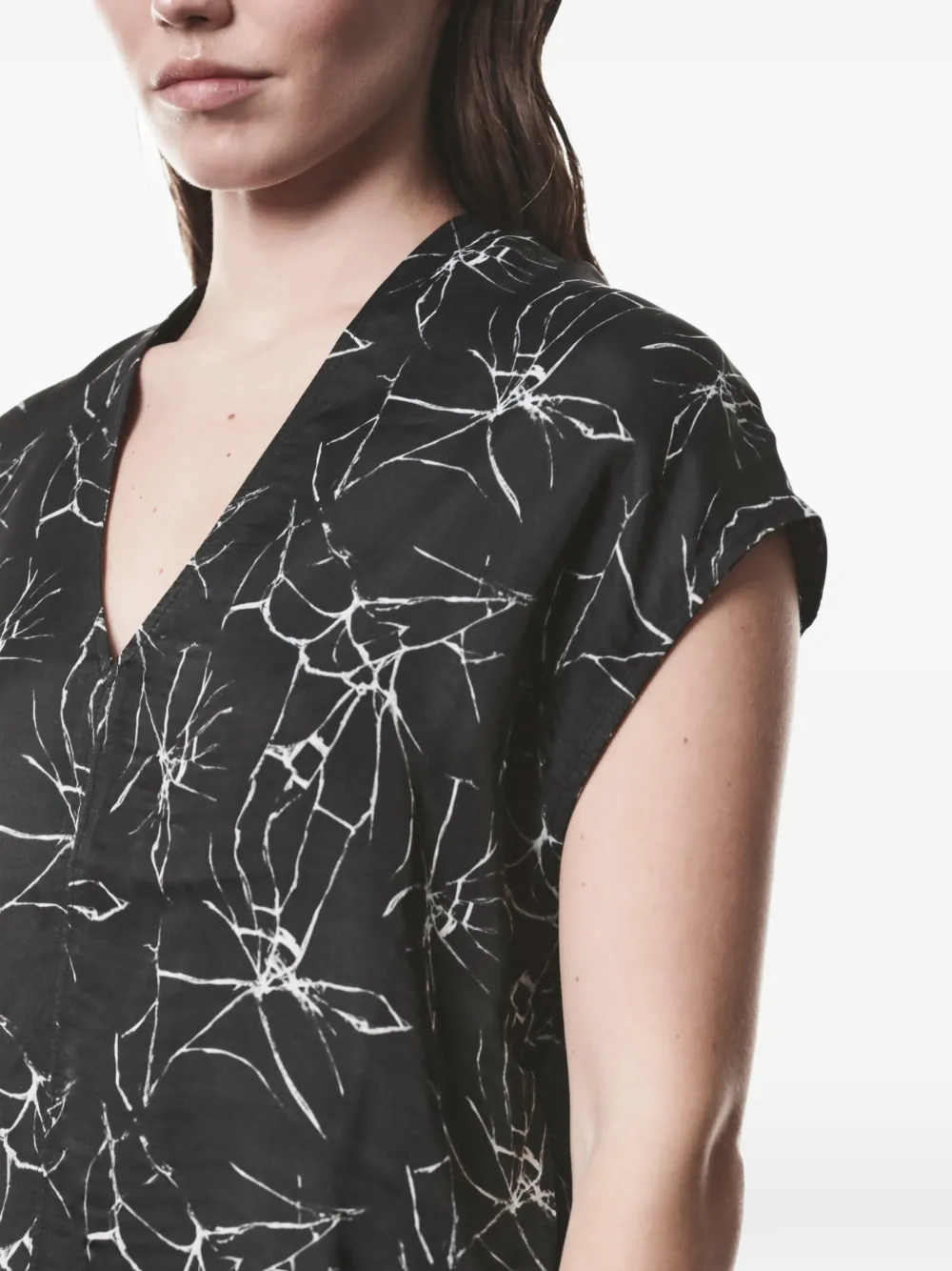 Thom Krom Blouse met V-hals en marmerprint Zwart