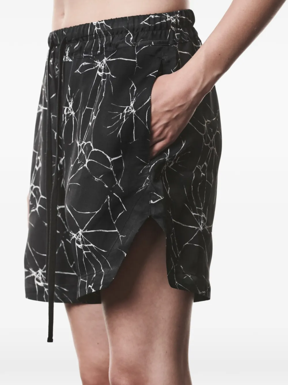 Thom Krom Shorts met marmerprint Zwart