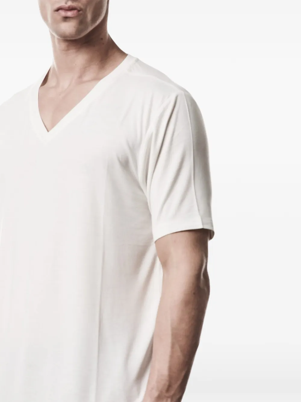 Thom Krom T-shirt met V-hals Beige