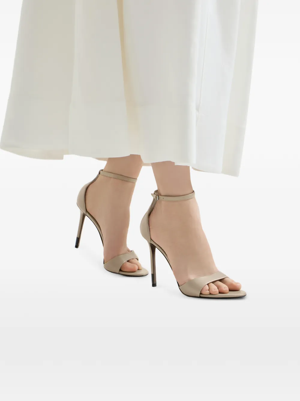 Brunello Cucinelli Nappa leren hakken met Monili-verfraaiing Beige