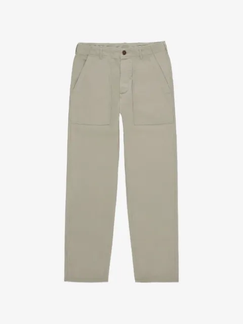 Fortela pantalones con bolsillo de parche