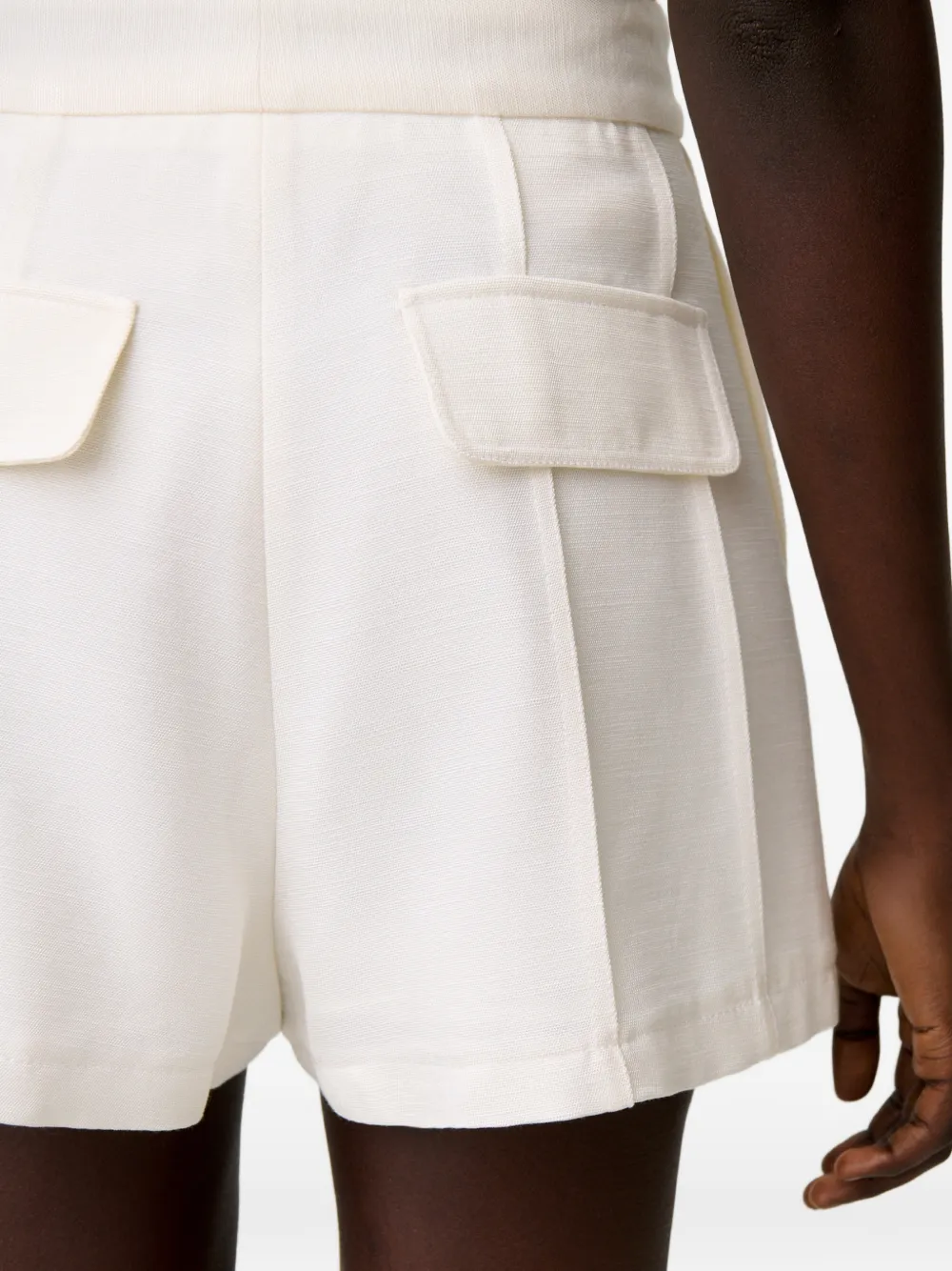 Claudie Pierlot Shorts met knoopsluiting en stiksel Wit