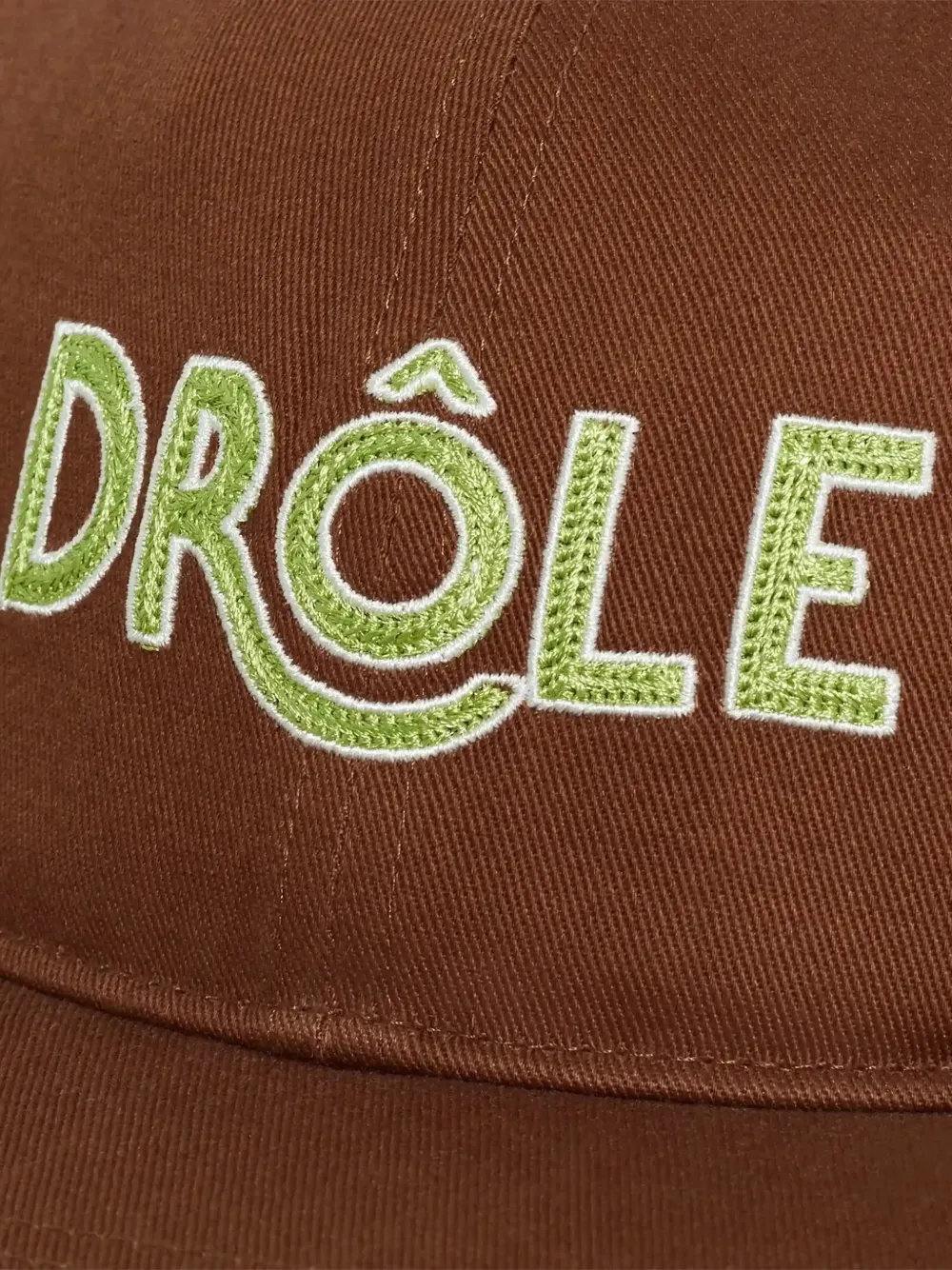 Drôle De Monsieur Verstelbare honkbalpet met logo Bruin