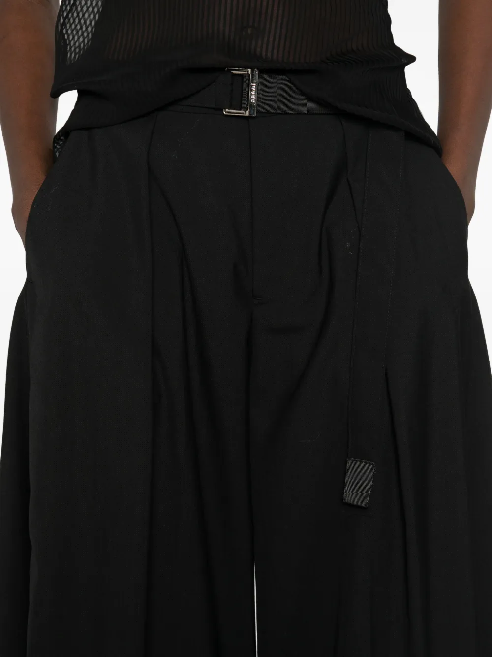 sacai Broek met ceintuur Zwart