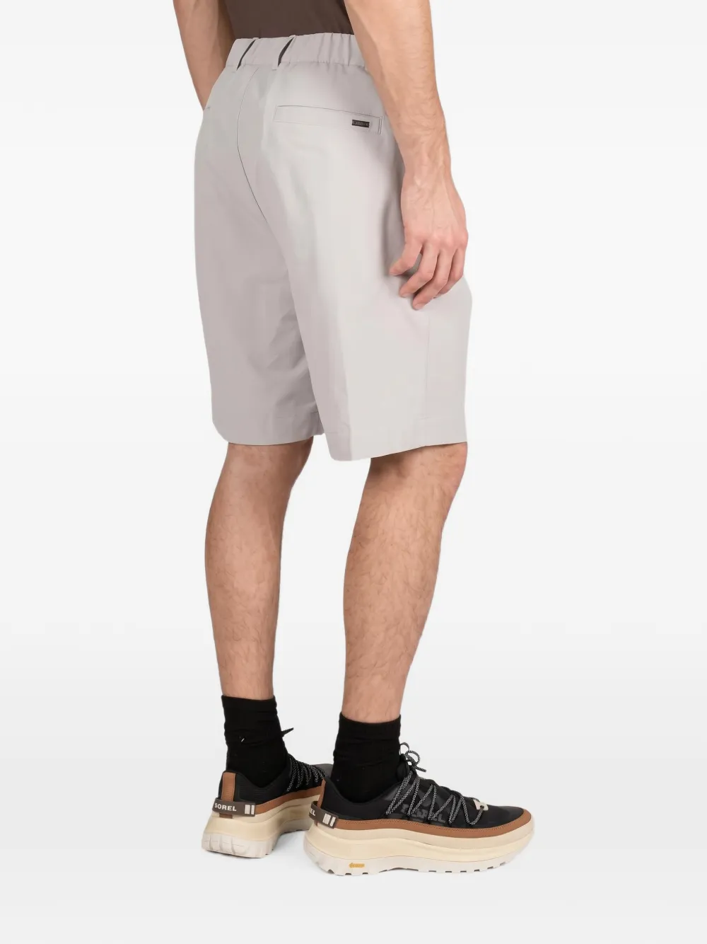 Herno pleated elasticated-waist shorts Beige