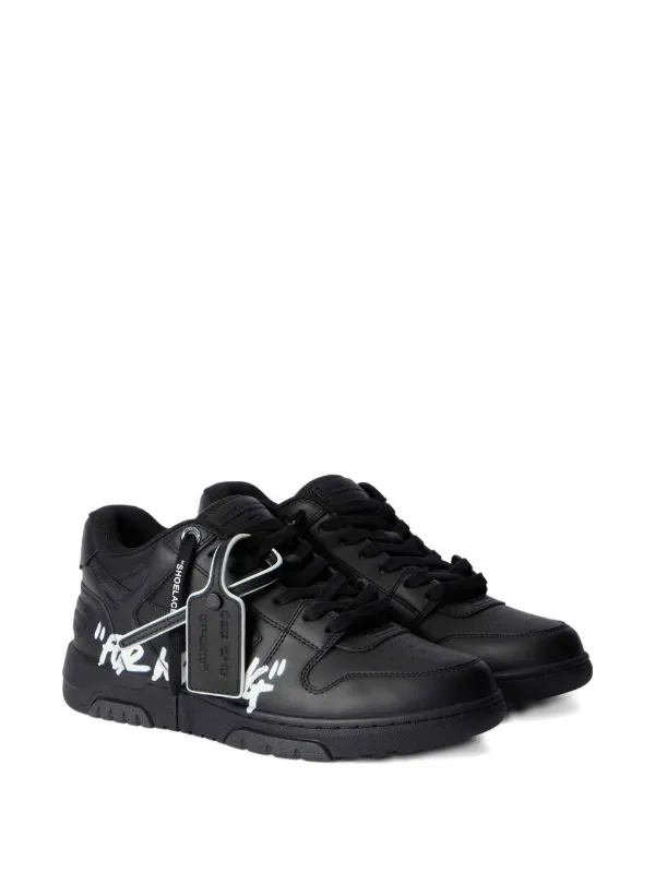 Off-White レタリングプリント タグ スニーカー | ブラック | FARFETCH JP