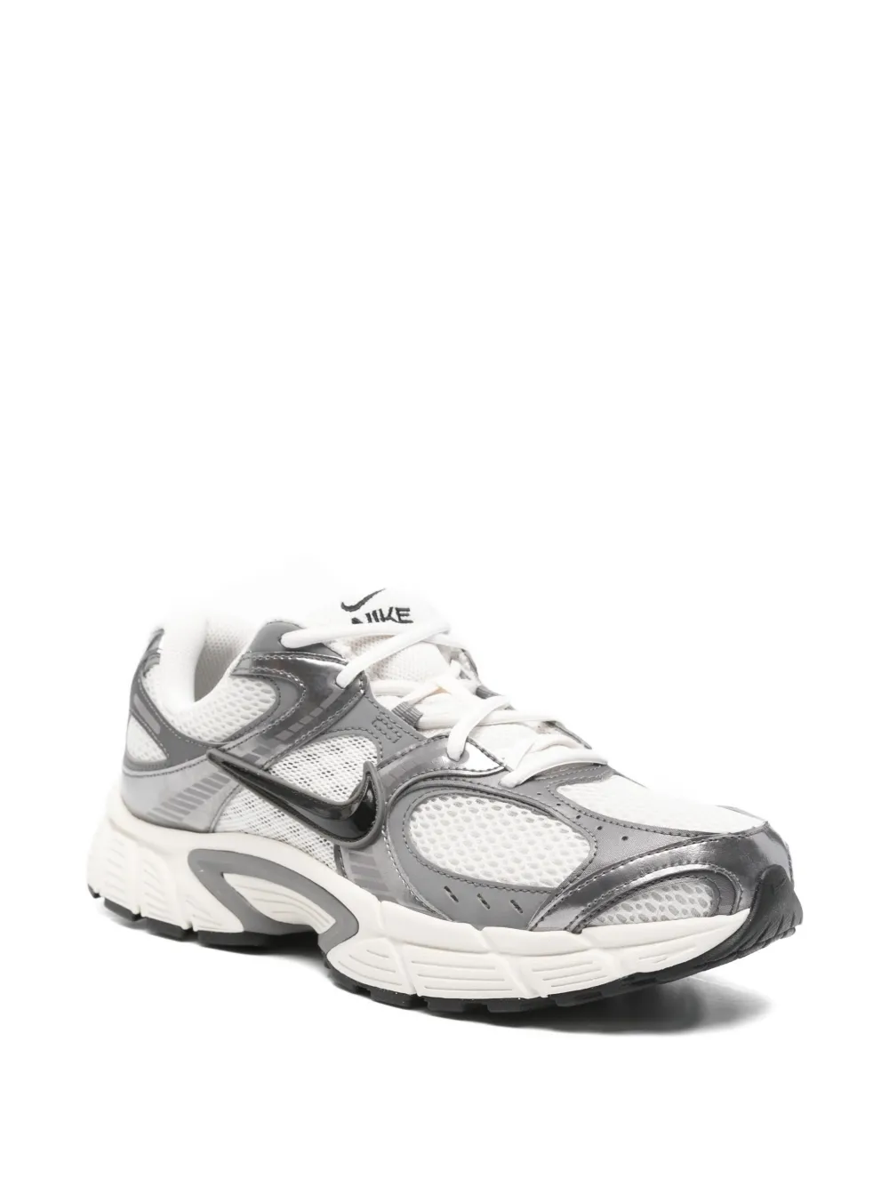 Nike V5 RNR sneakers met logo Wit