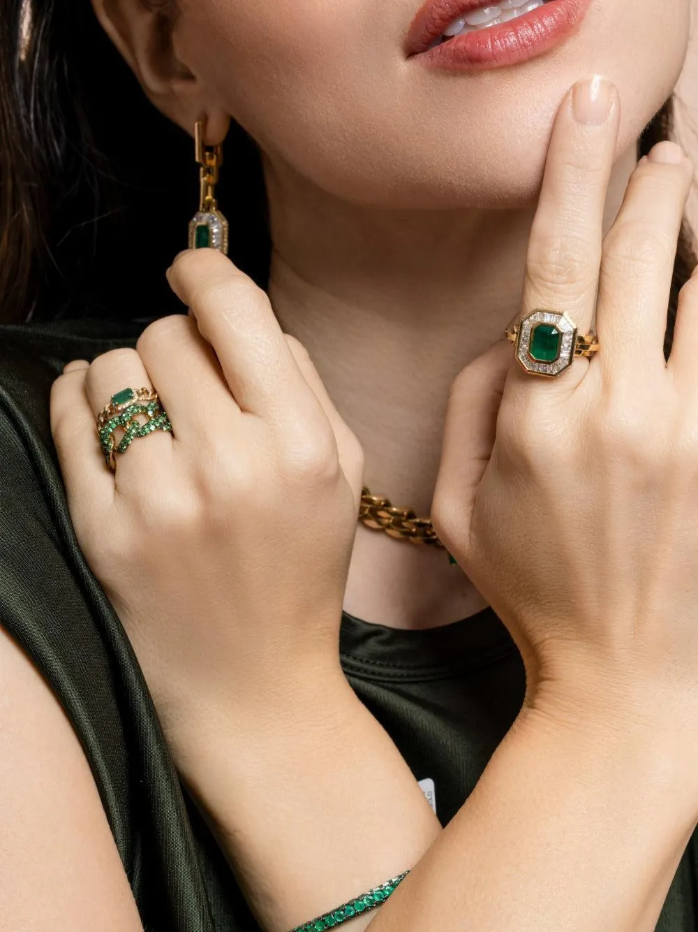 Emerald Rectangle Link Ring
