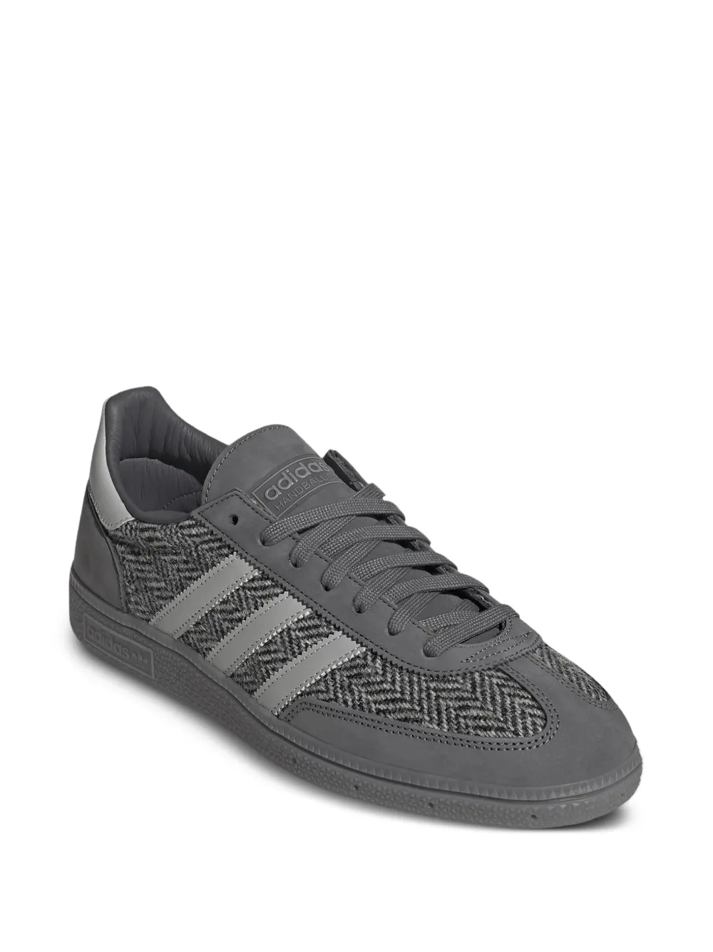 adidas Handball Spezial gestreepte sneakers met visgraatpatroon Grijs