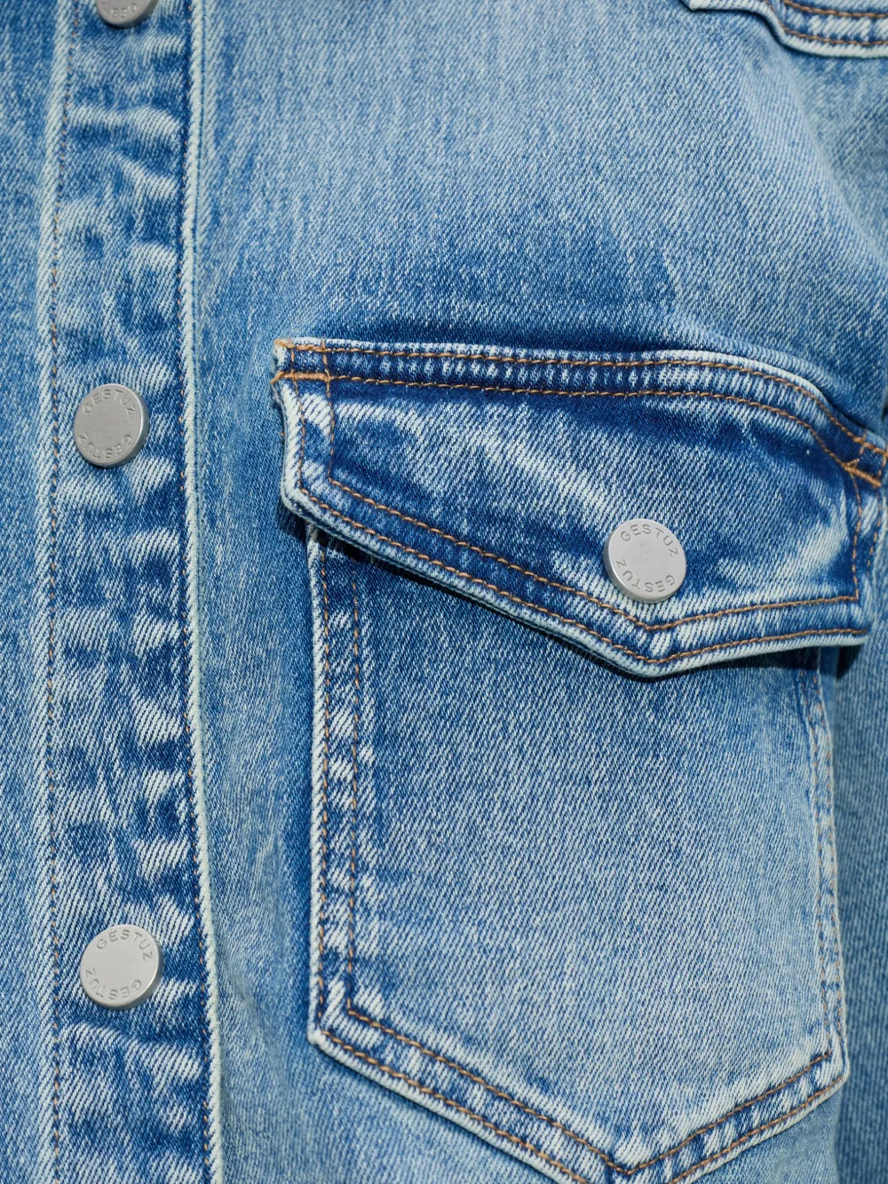Gestuz Denim jack met zakken en knopen Blauw