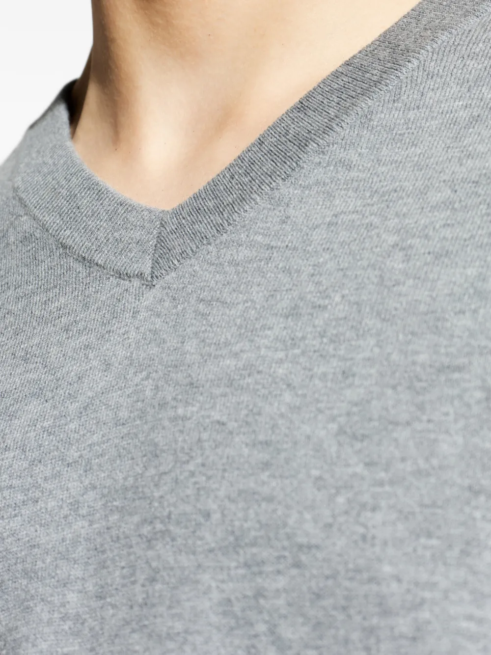 Lisa Yang T-shirt met V-hals Grijs