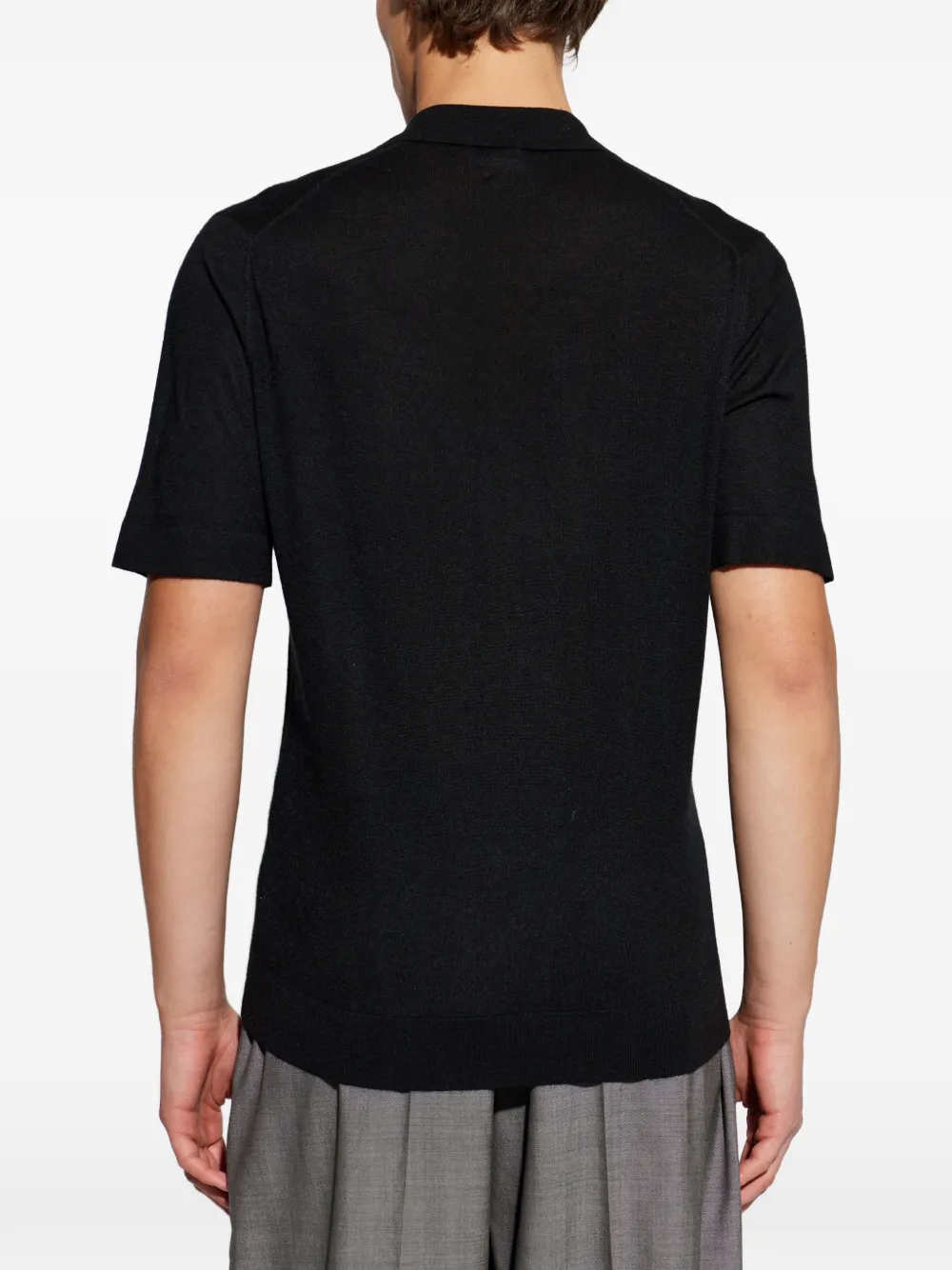 Lisa Yang T-shirt met V-hals Zwart