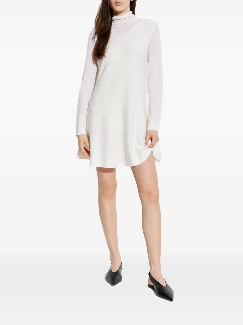 Lisa Yang Nyna mini-jurk met V-hals Beige