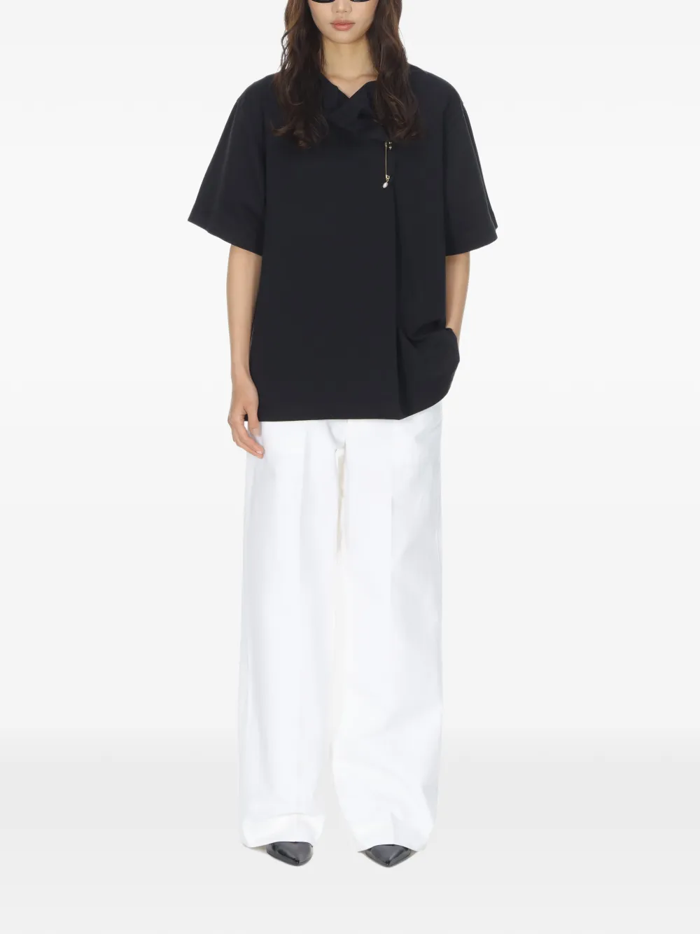 Carven Kilt-pin T-shirt in Black, view 2
