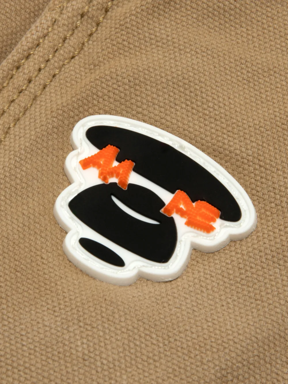 AAPE BY *A BATHING APE Broek met logopatch Beige