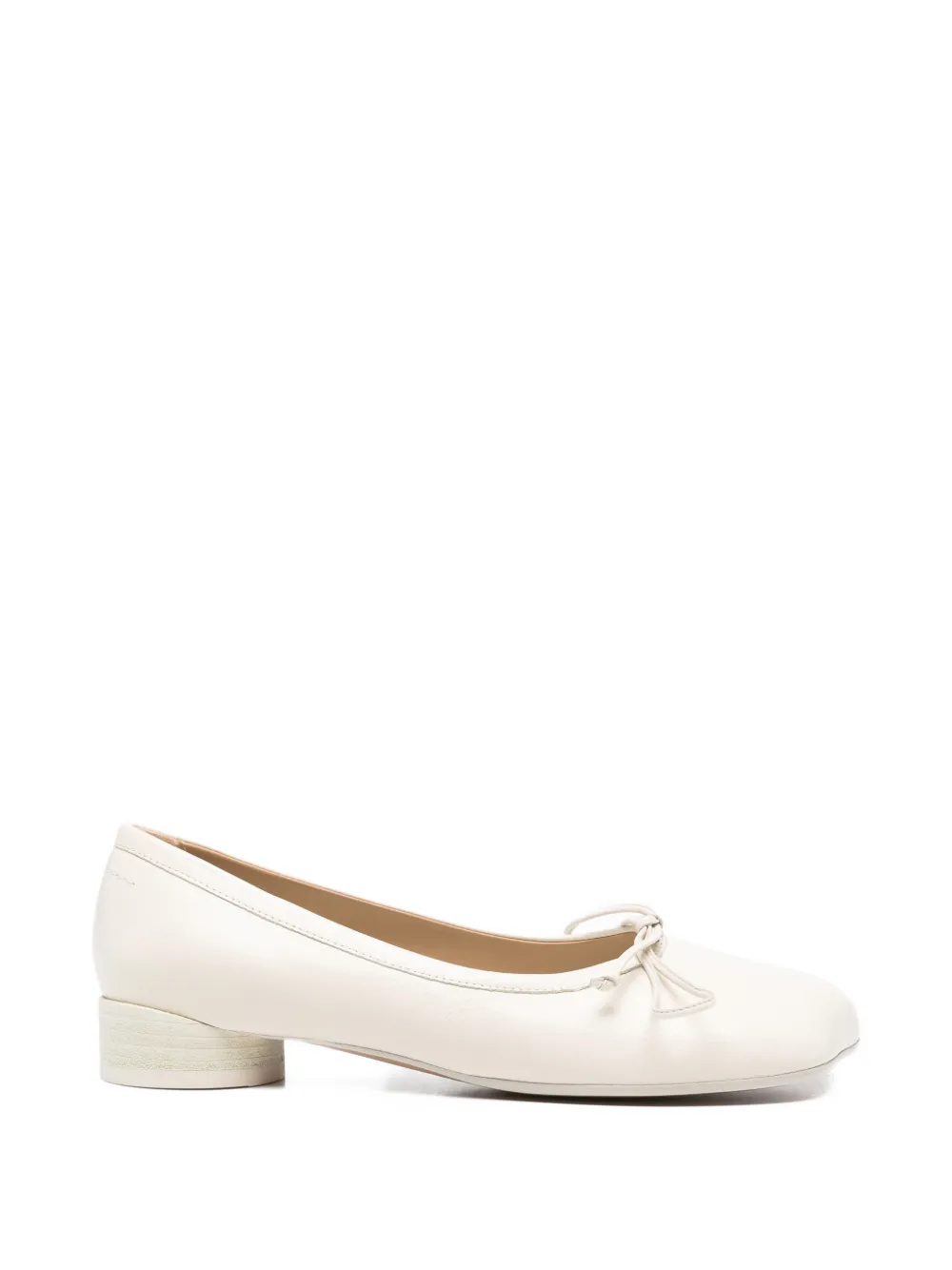 MM6 Maison Margiela bow-detail leather pumps Beige