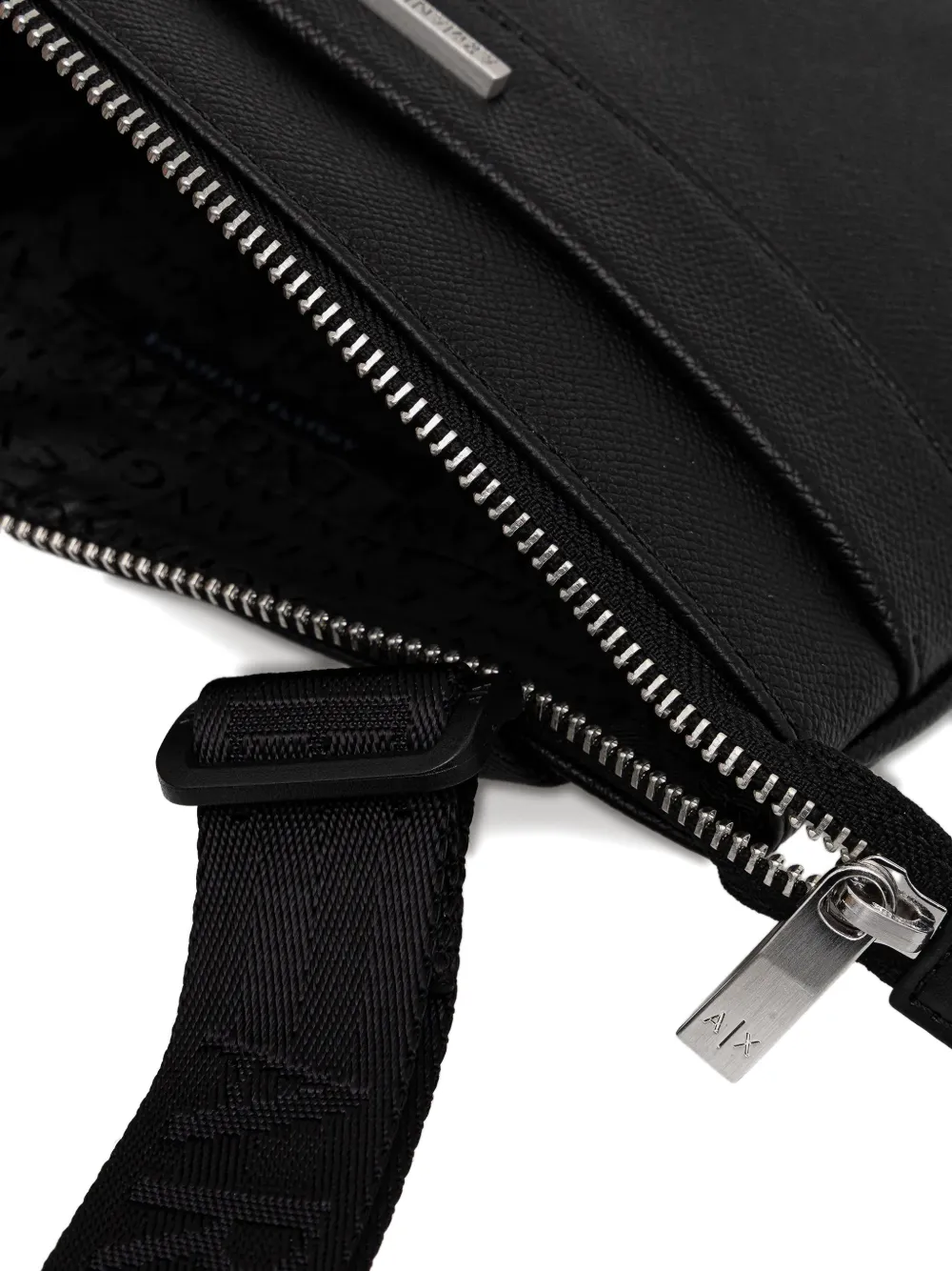 Armani Exchange Platte crossbodytas Zwart