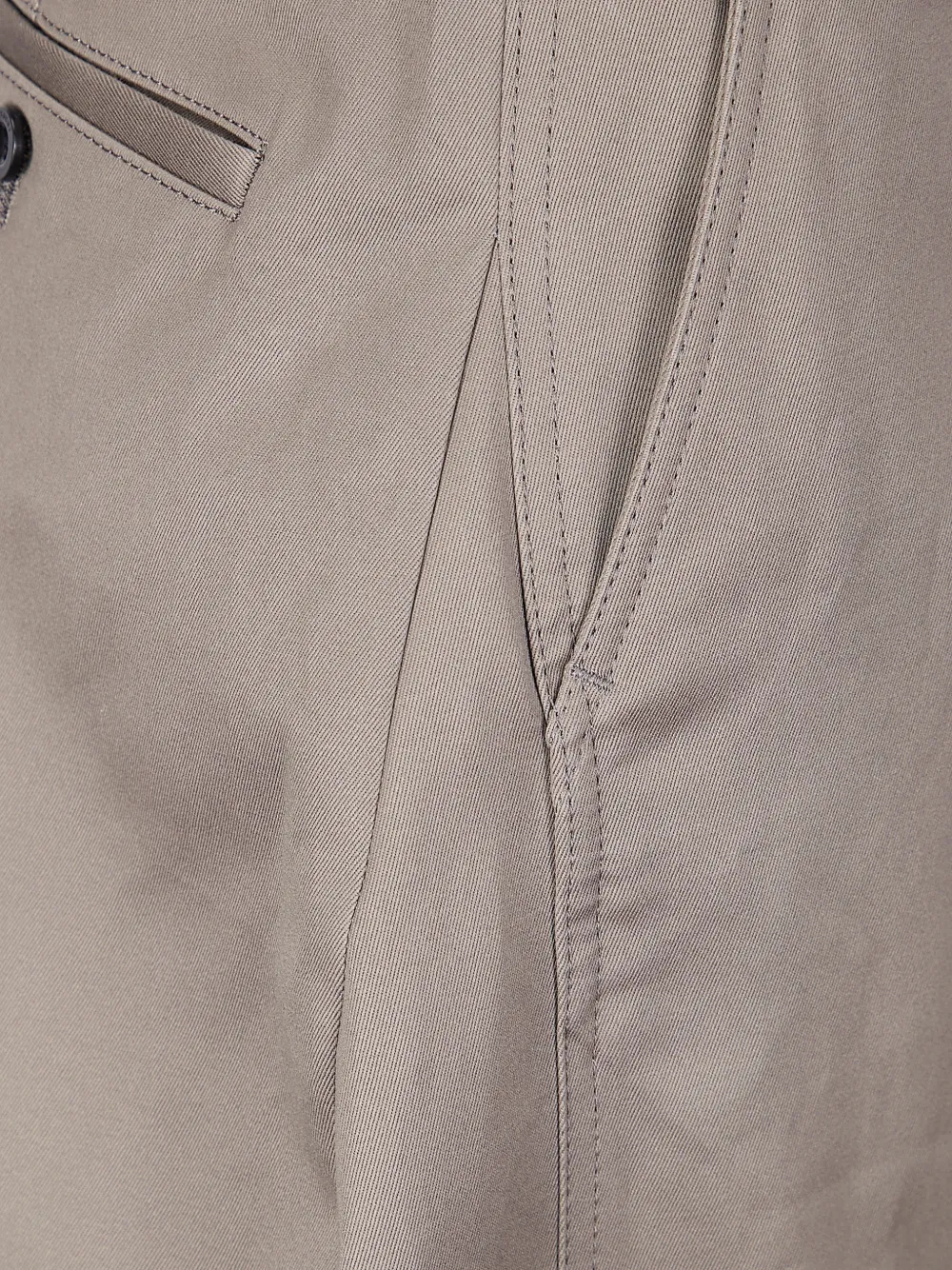 belt chino trousers